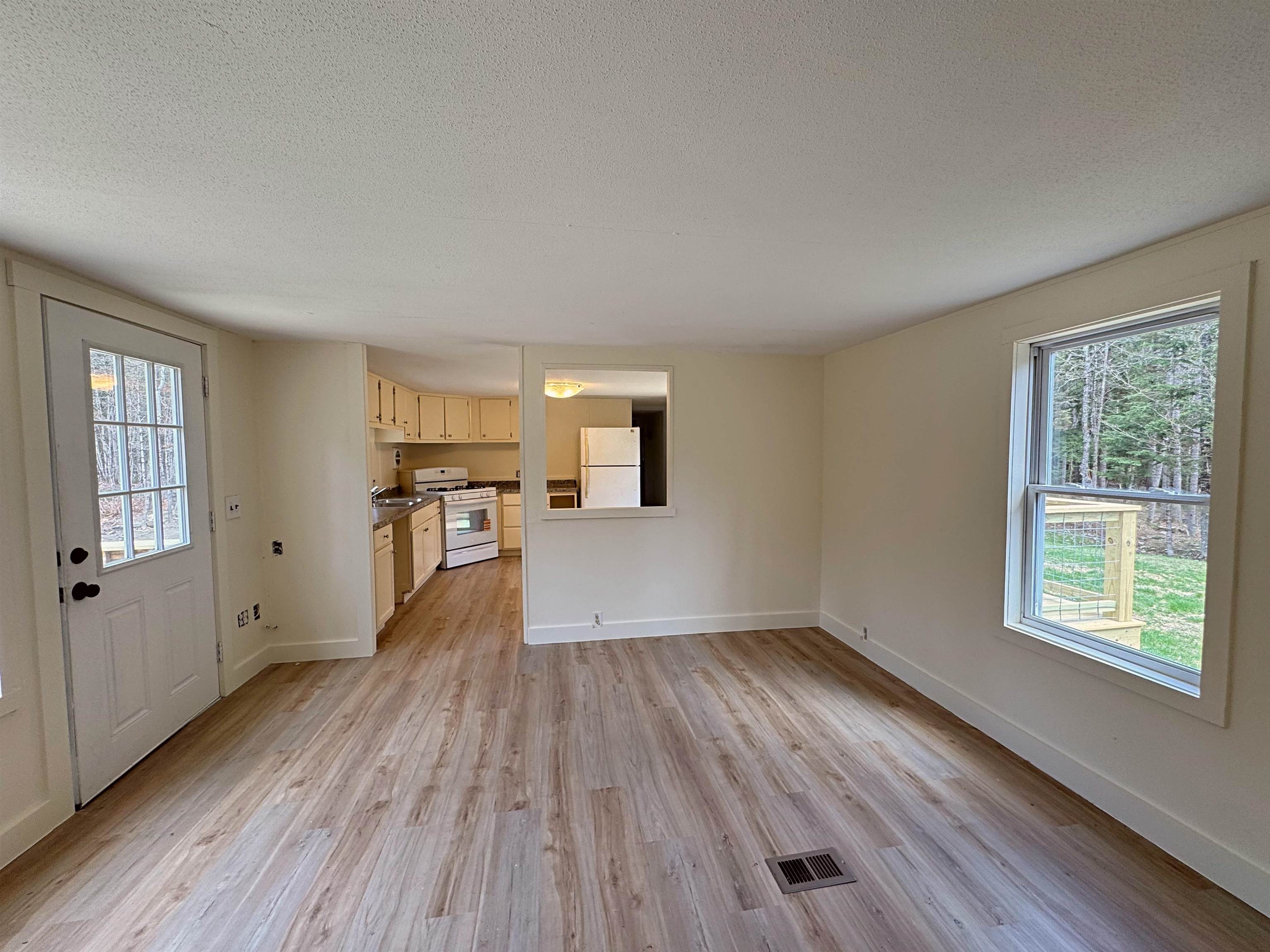 137 Keyes Hollow Road