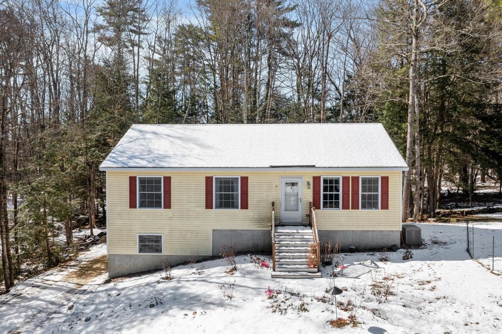 Photo of 71 Windsor Way, Barnstead, NH 03225 (MLS # 5082813)