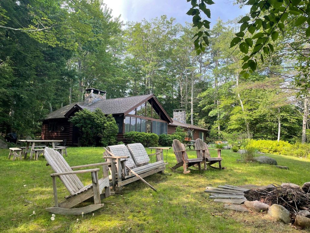 Photo of 100 Singing Eagle Road, Moultonborough, NH 03254 (MLS # 4959657)