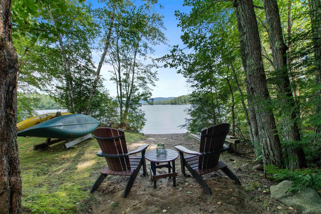 Photo of 100 Singing Eagle Road, Moultonborough, NH 03254 (MLS # 4959657)