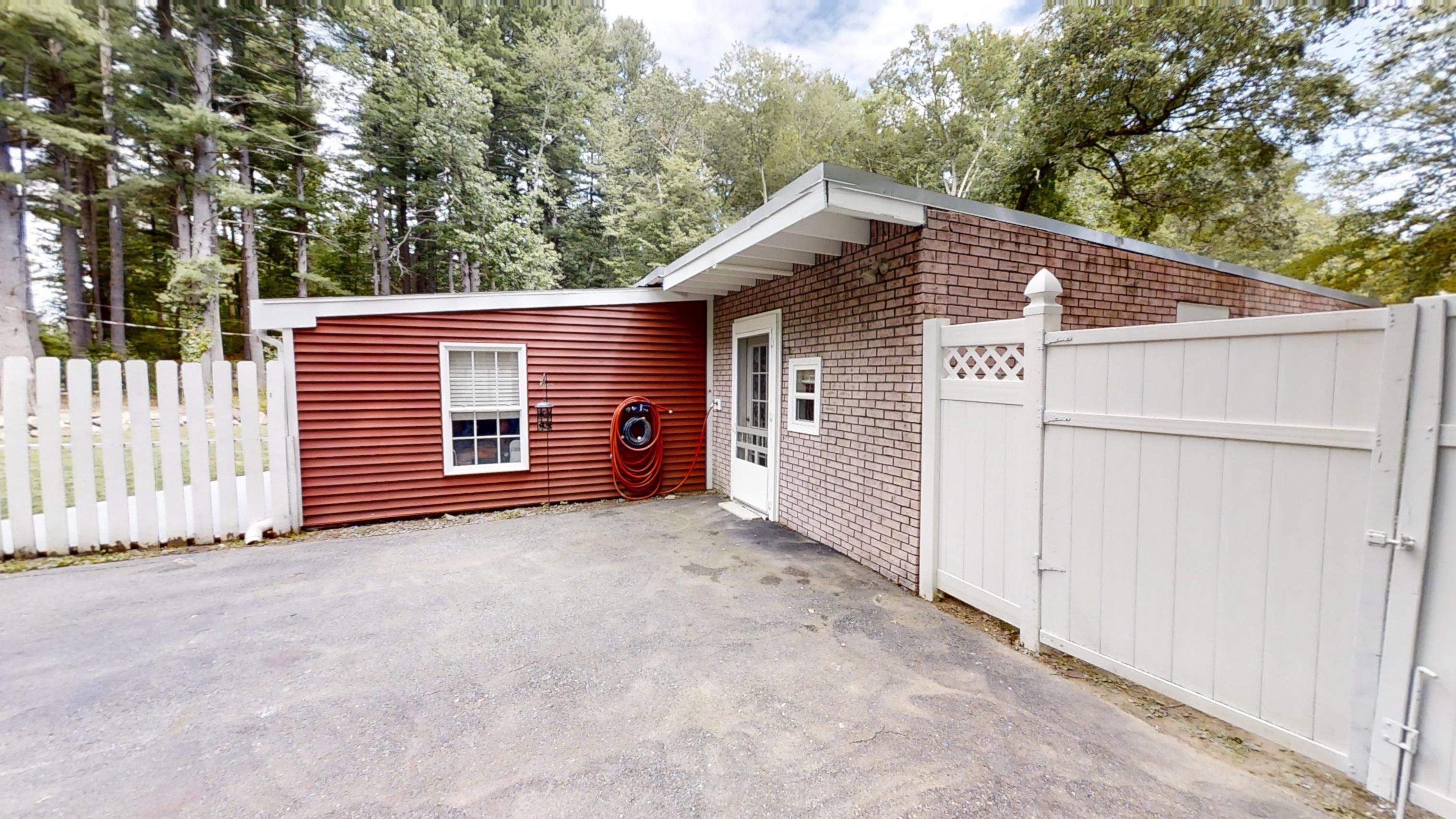 48 Pond Street