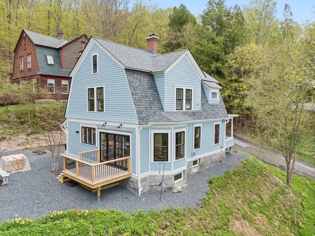 8 Richardson Street