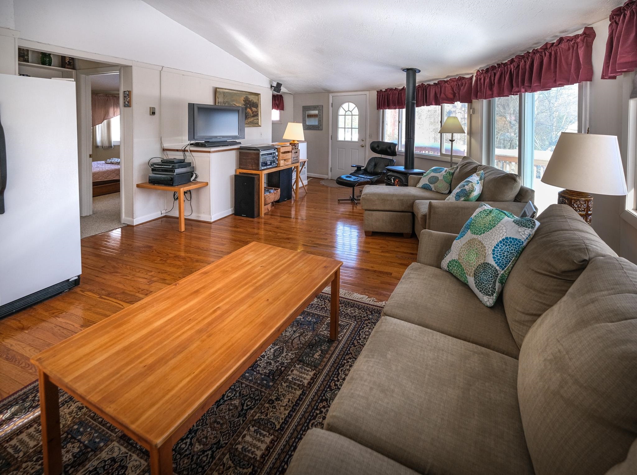 141 Upper Crossroad