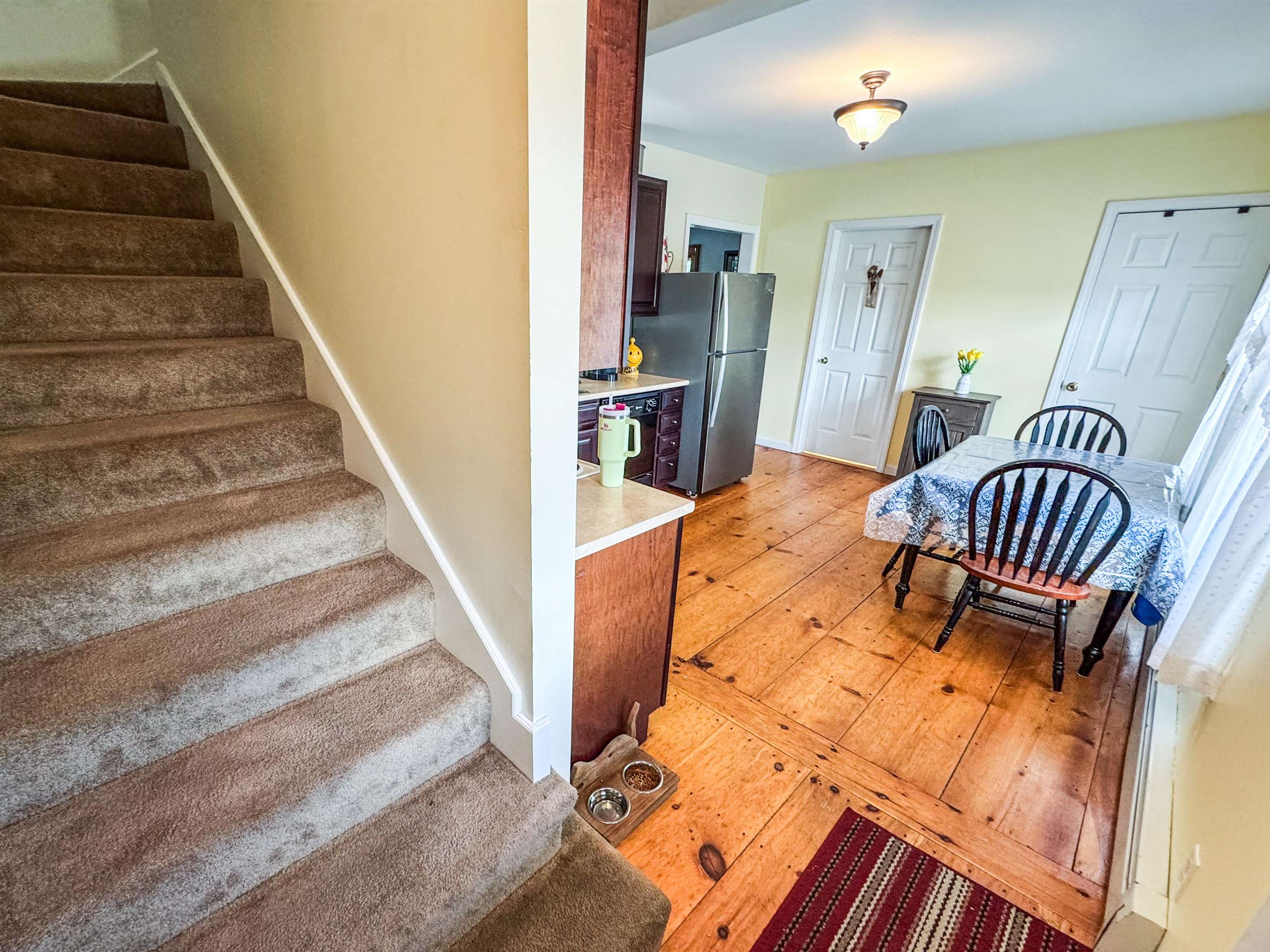 479 N River Road 9