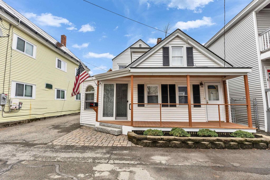 Photo of 6 Buck Street, Nashua, NH 03060 (MLS # 5081126)