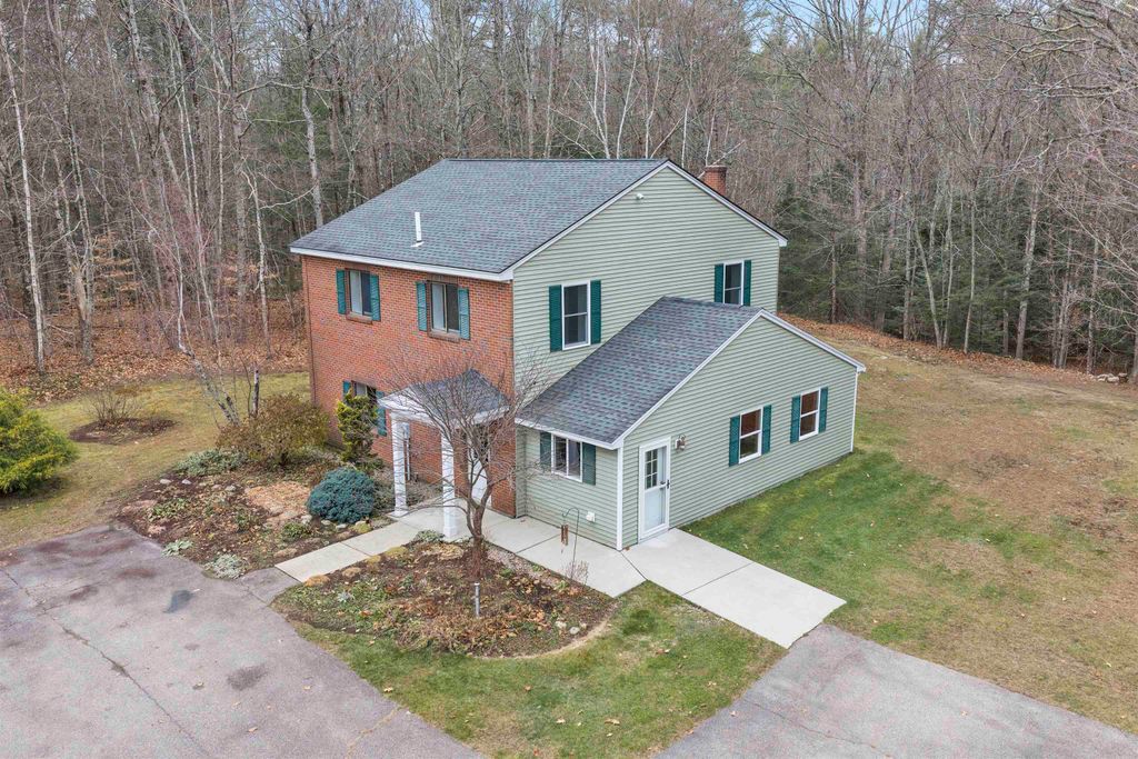 Photo of 454 Calef Highway, Lee, NH 03861 (MLS # 5073725)