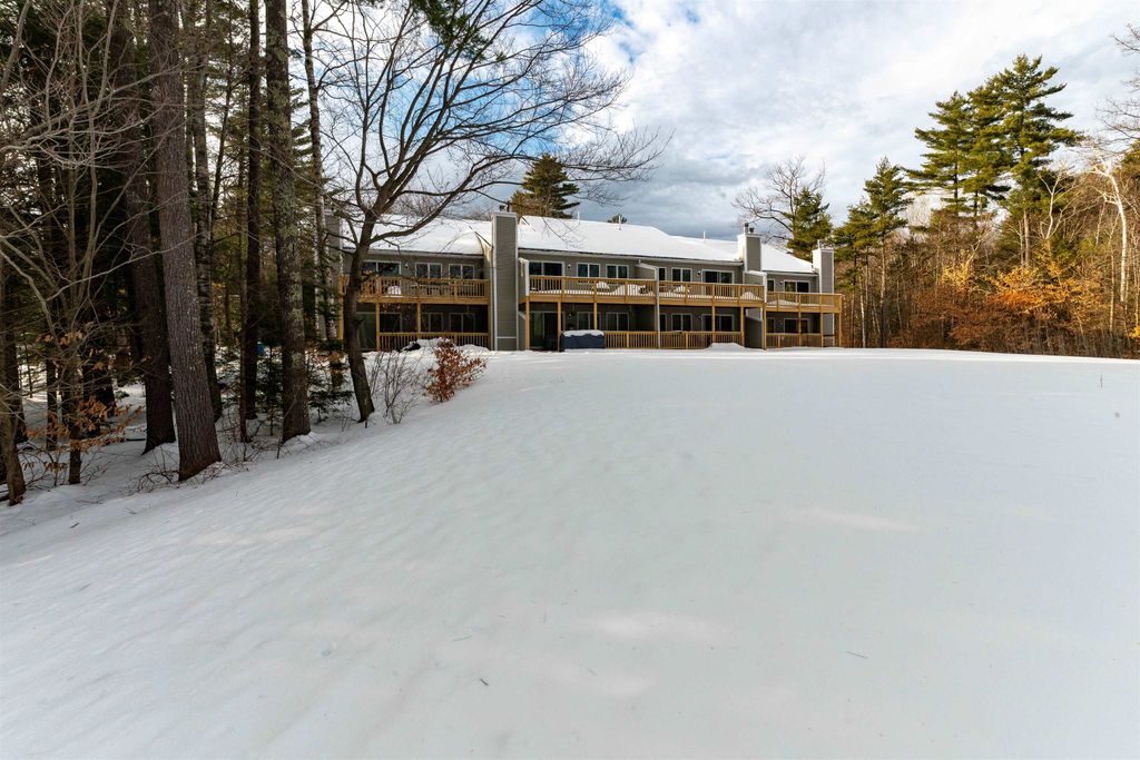 Photo of 77 Northbrook Circle #E-39, Conway, NH 03860 (MLS # 5073807)