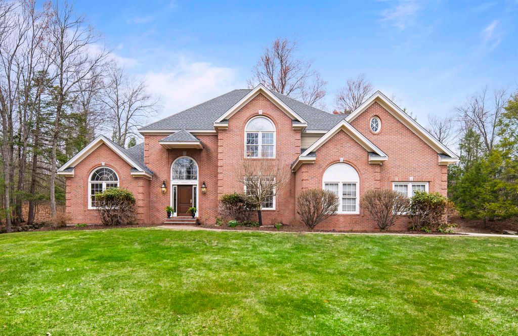 Photo of 55 The Flume, Amherst, NH 03031 (MLS # 5084091)