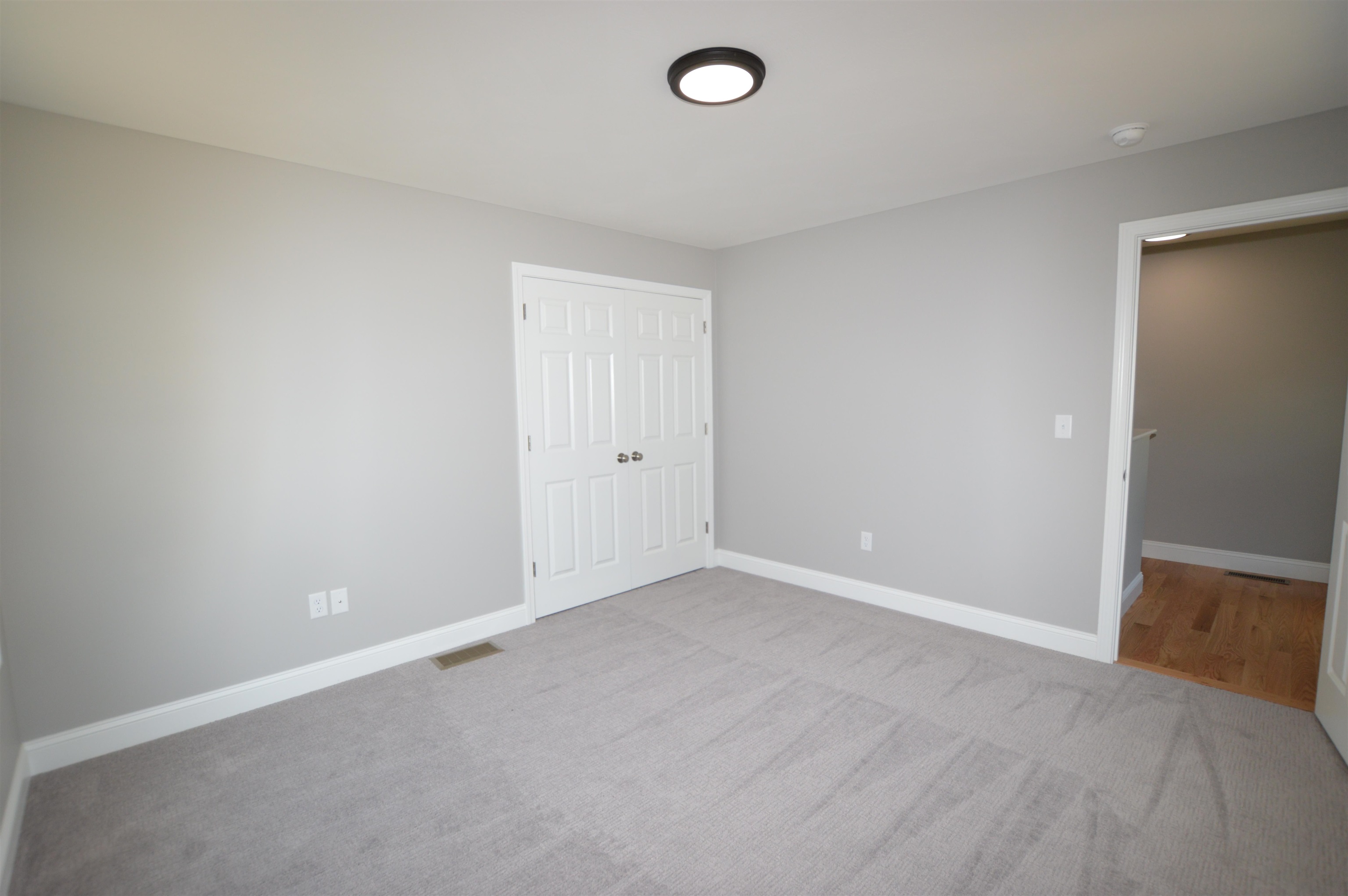 Concord, New Hampshire 03301, United States, 3 Bedrooms Bedrooms, ,3 BathroomsBathrooms,Residential,Active,146740