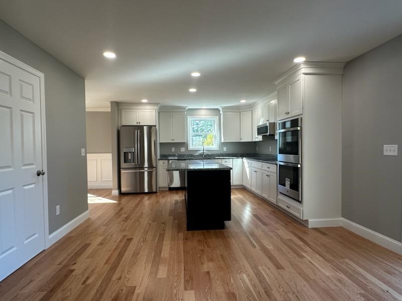 Concord, New Hampshire 03301, United States, 3 Bedrooms Bedrooms, ,3 BathroomsBathrooms,Residential,Active,146740