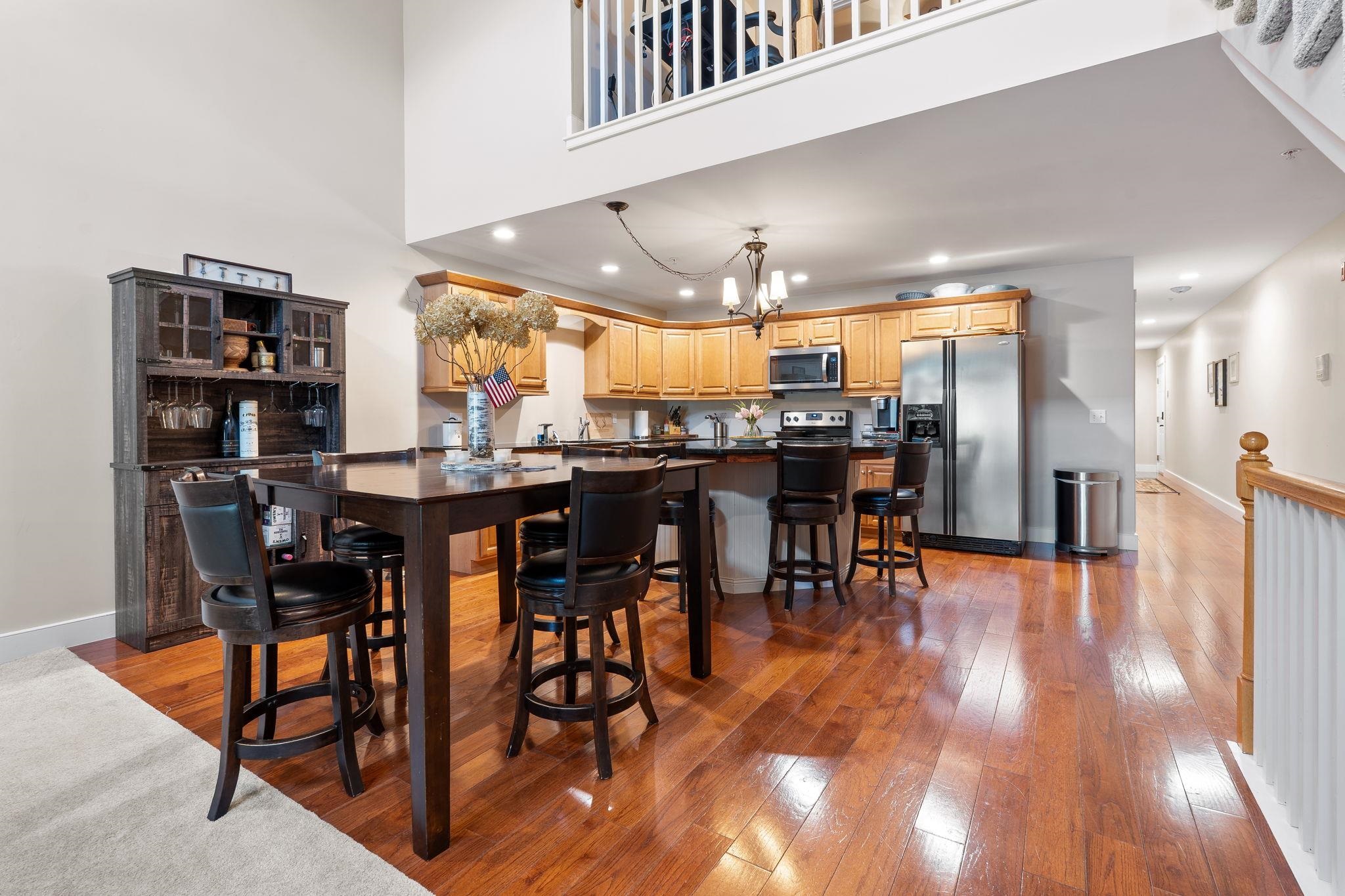 18 Mount Major Highway 6