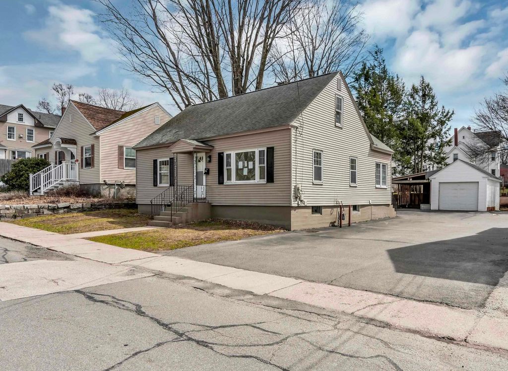 Photo of 95 Bowers Street, Nashua, NH 03060 (MLS # 5082751)