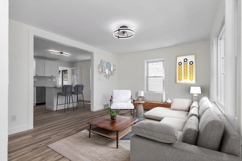 Photo of 95 Bowers Street, Nashua, NH 03060 (MLS # 5082751)