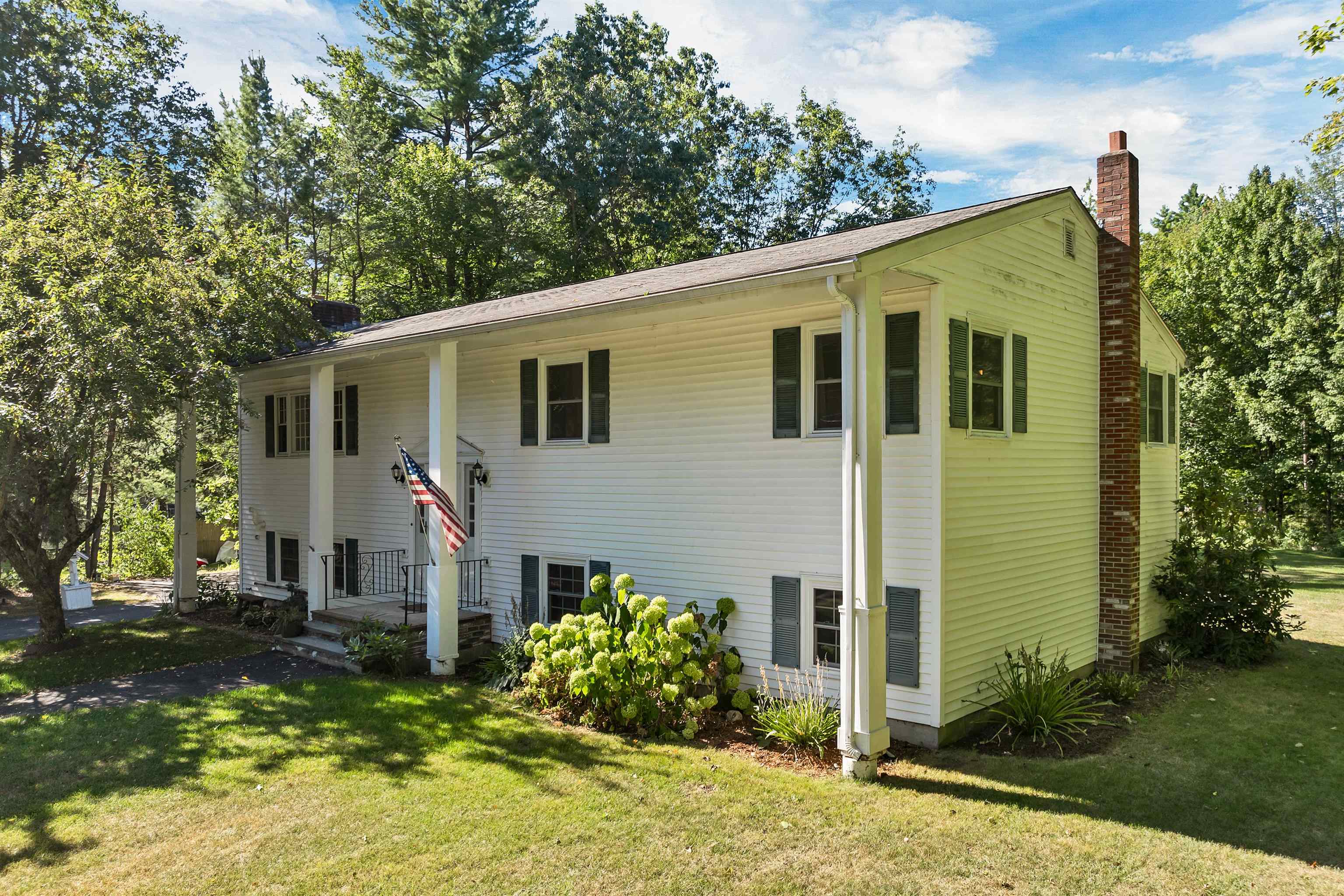6 Woodland Circle