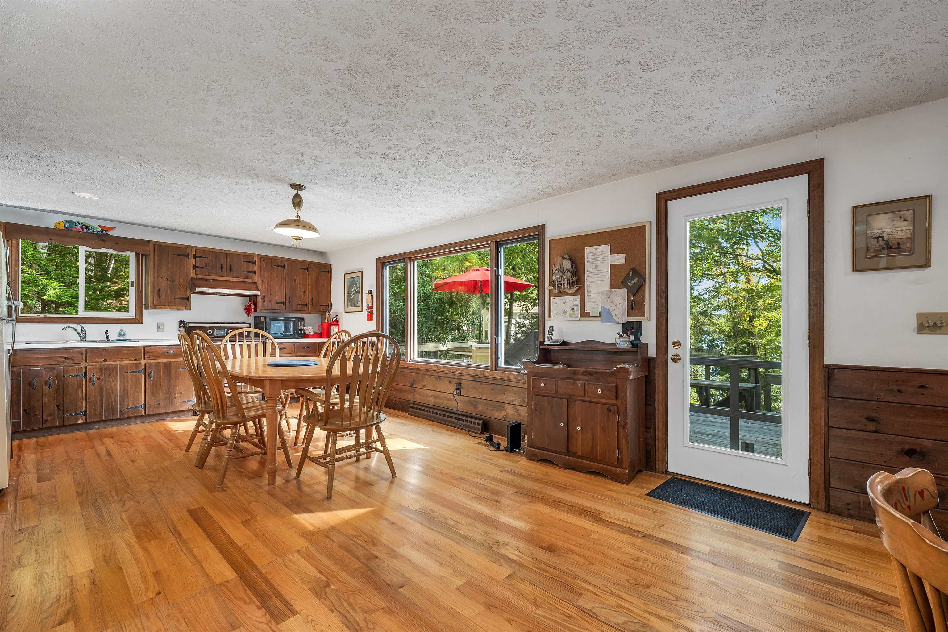 229 North Shore Road