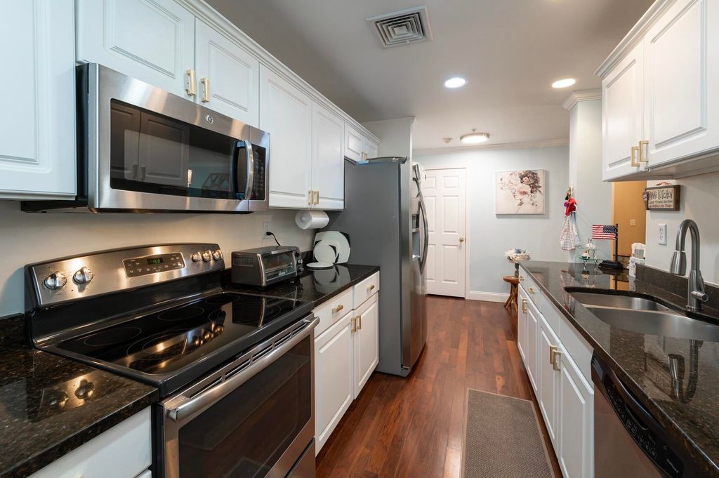 Photo of 59 Cluff Road #62, Salem, NH 03079 (MLS # 5077561)