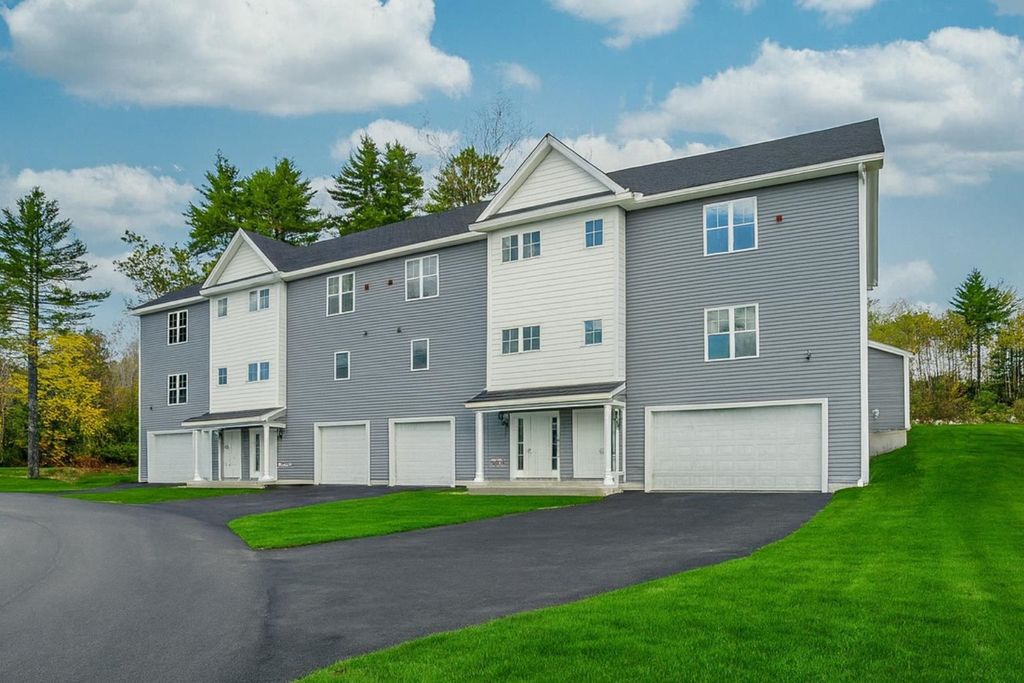 Photo of 19 Autumn Lane, Raymond, NH 03077 (MLS # 5072029)