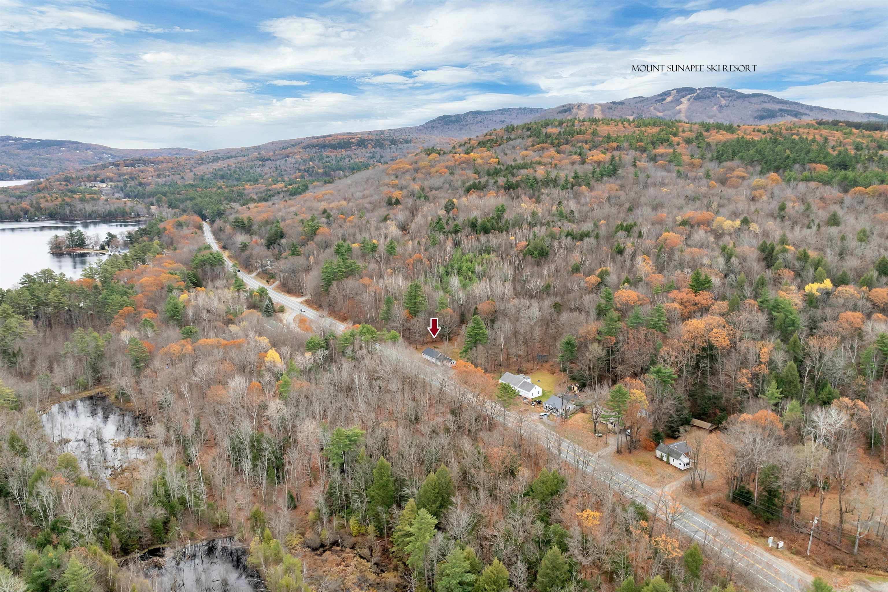 Sunapee, New Hampshire 03782, United States, 2 Bedrooms Bedrooms, ,1 BathroomBathrooms,Residential,Active,241723
