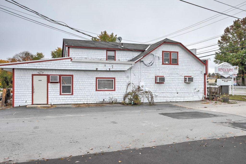 Photo of 425 Winchester Street, Keene, NH 03431 (MLS # 5029085)