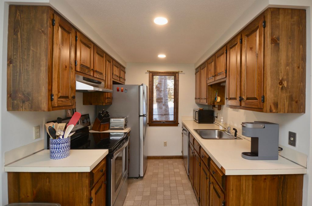 Photo of 608 Otter Road, Grantham, NH 03753 (MLS # 5078359)