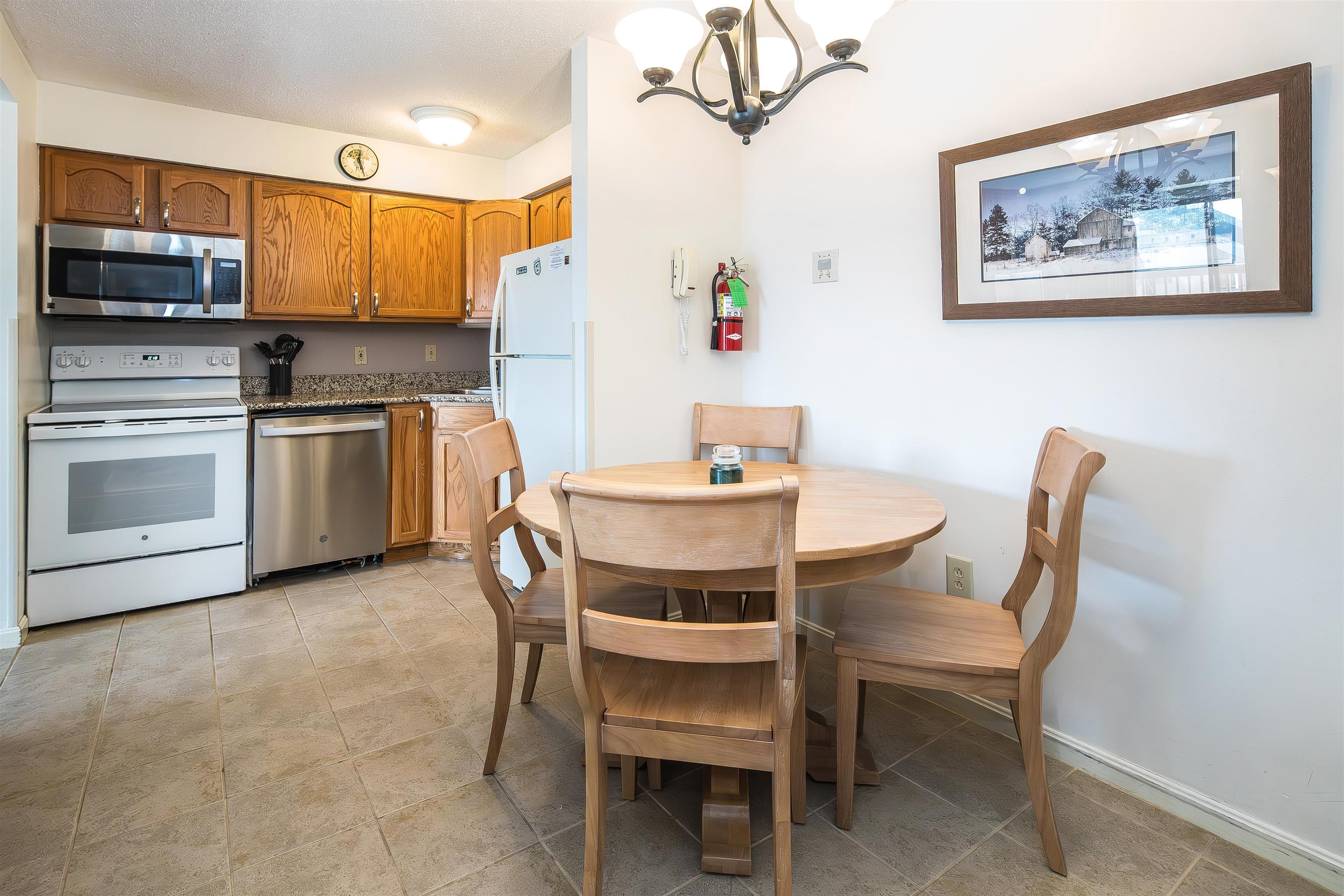 133 East Mountain Road 3D13