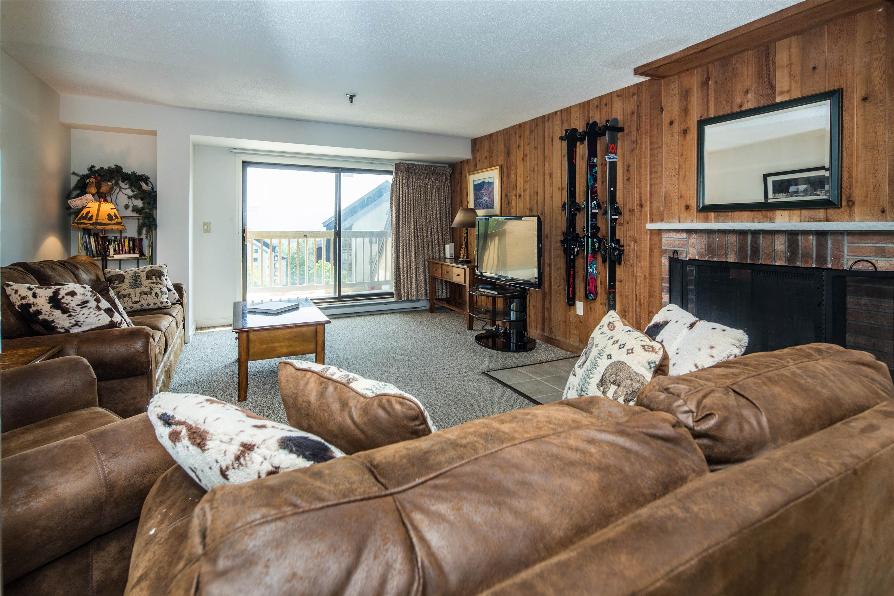 133 East Mountain Road 3D13