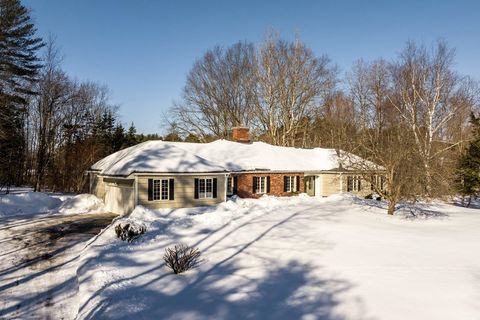 Photo of 23 Riverview Road, Durham, NH 03824 (MLS # 5078312)