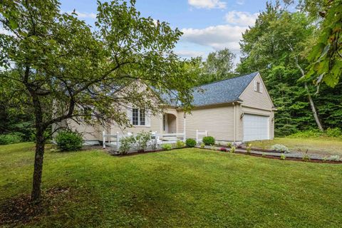 Photo of 34 Foxglove Lane, Franconia, NH 03580 (MLS # 5058804)