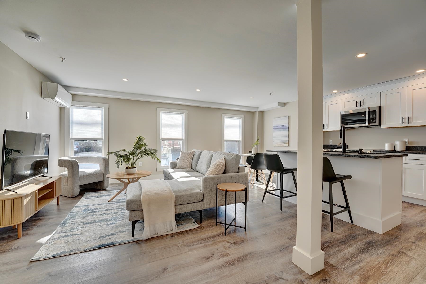 621 Islington Street B