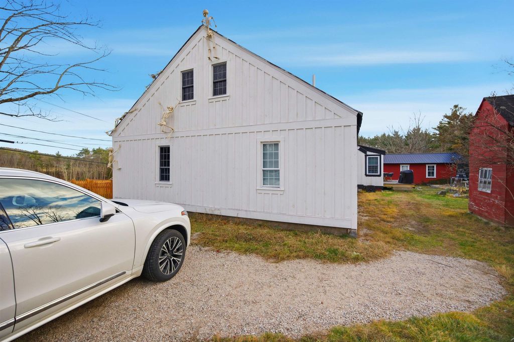Photo of 70 White Mountain Highway, Tamworth, NH 03817 (MLS # 5069986)