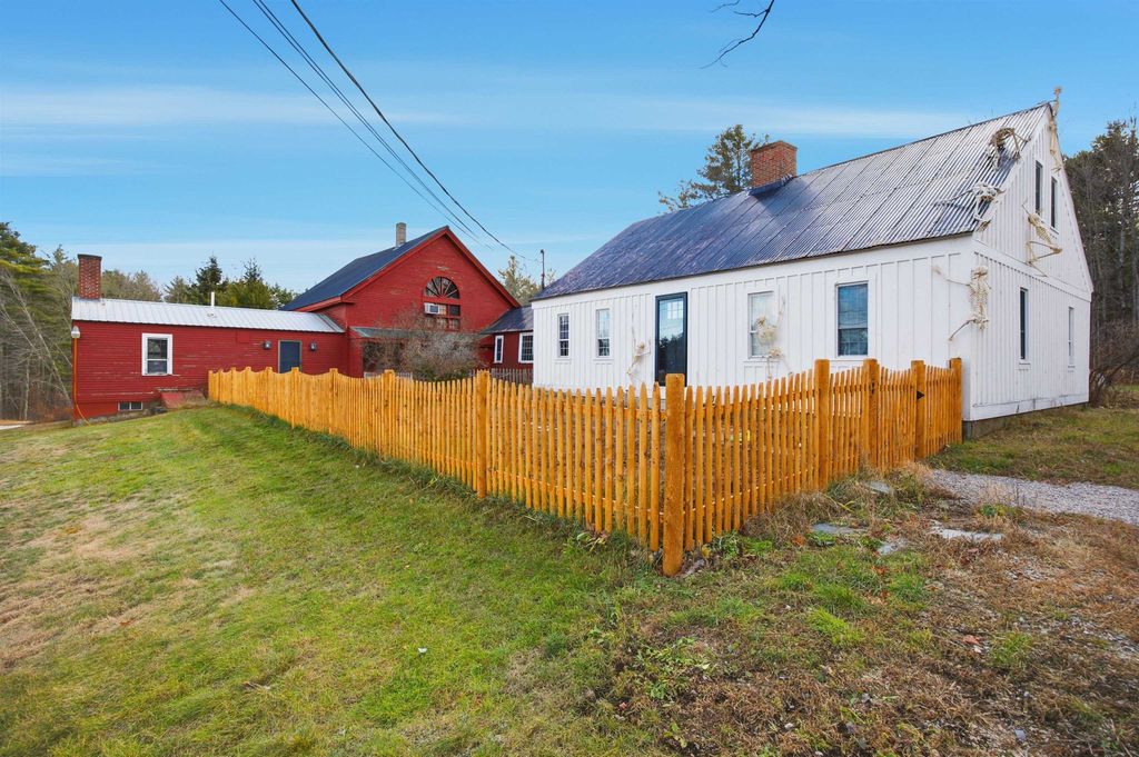 Photo of 70 White Mountain Highway, Tamworth, NH 03817 (MLS # 5069986)
