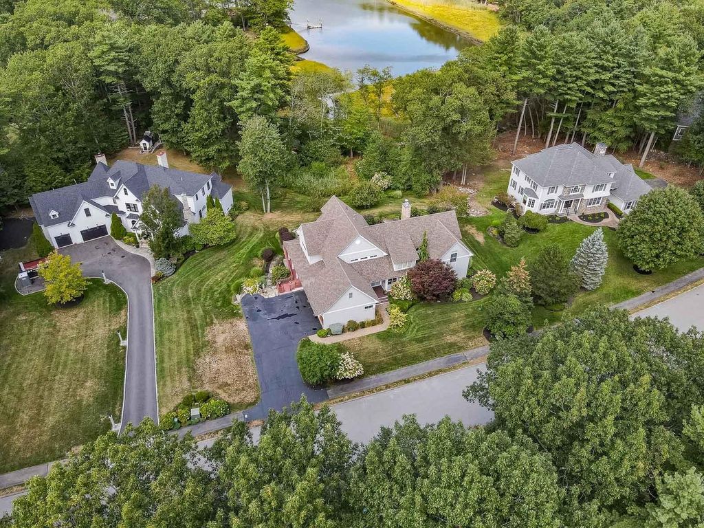 Photo of 104 Odiorne Point Road, Portsmouth, NH 03801 (MLS # 5060593)