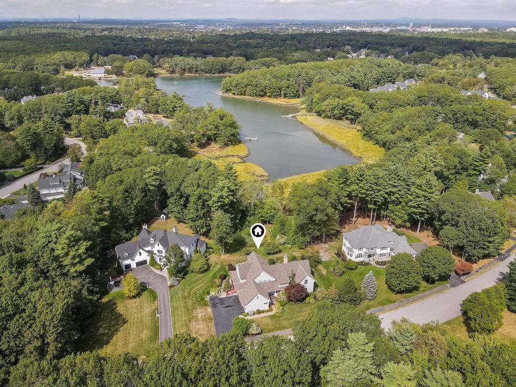Photo of 104 Odiorne Point Road, Portsmouth, NH 03801 (MLS # 5060593)