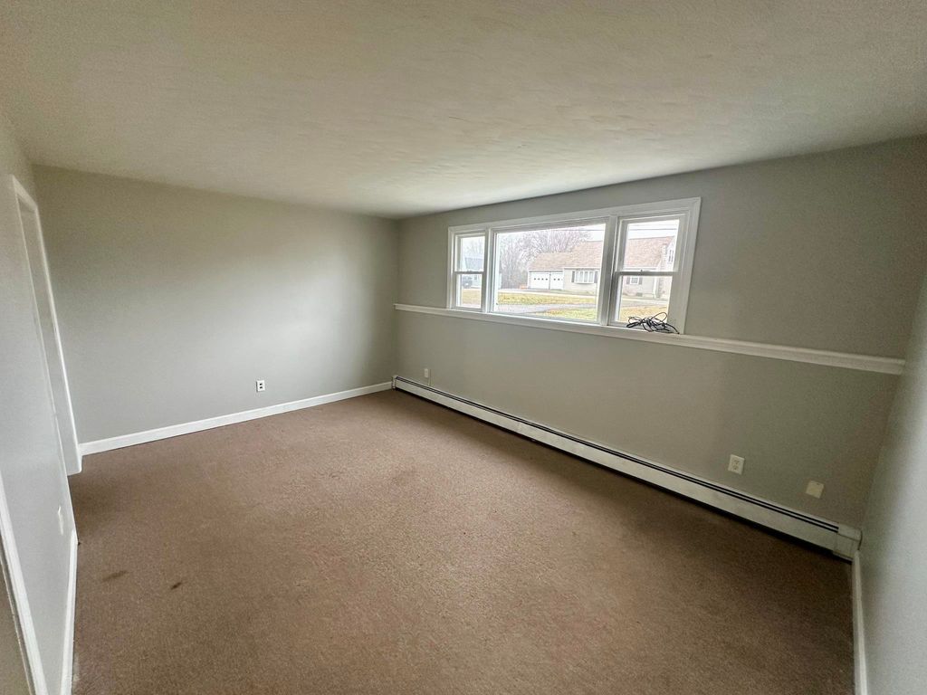 Photo of 94 Maple Street #E, Somersworth, NH 03878 (MLS # 5083954)