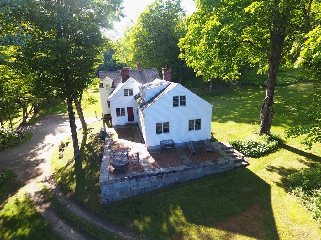 Photo of 443 Greeley Road, Conway, NH 03813 (MLS # 5066852)