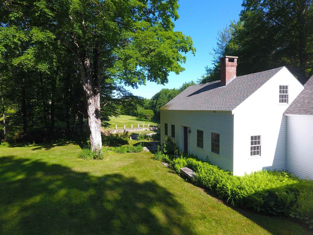 Photo of 443 Greeley Road, Conway, NH 03813 (MLS # 5066852)