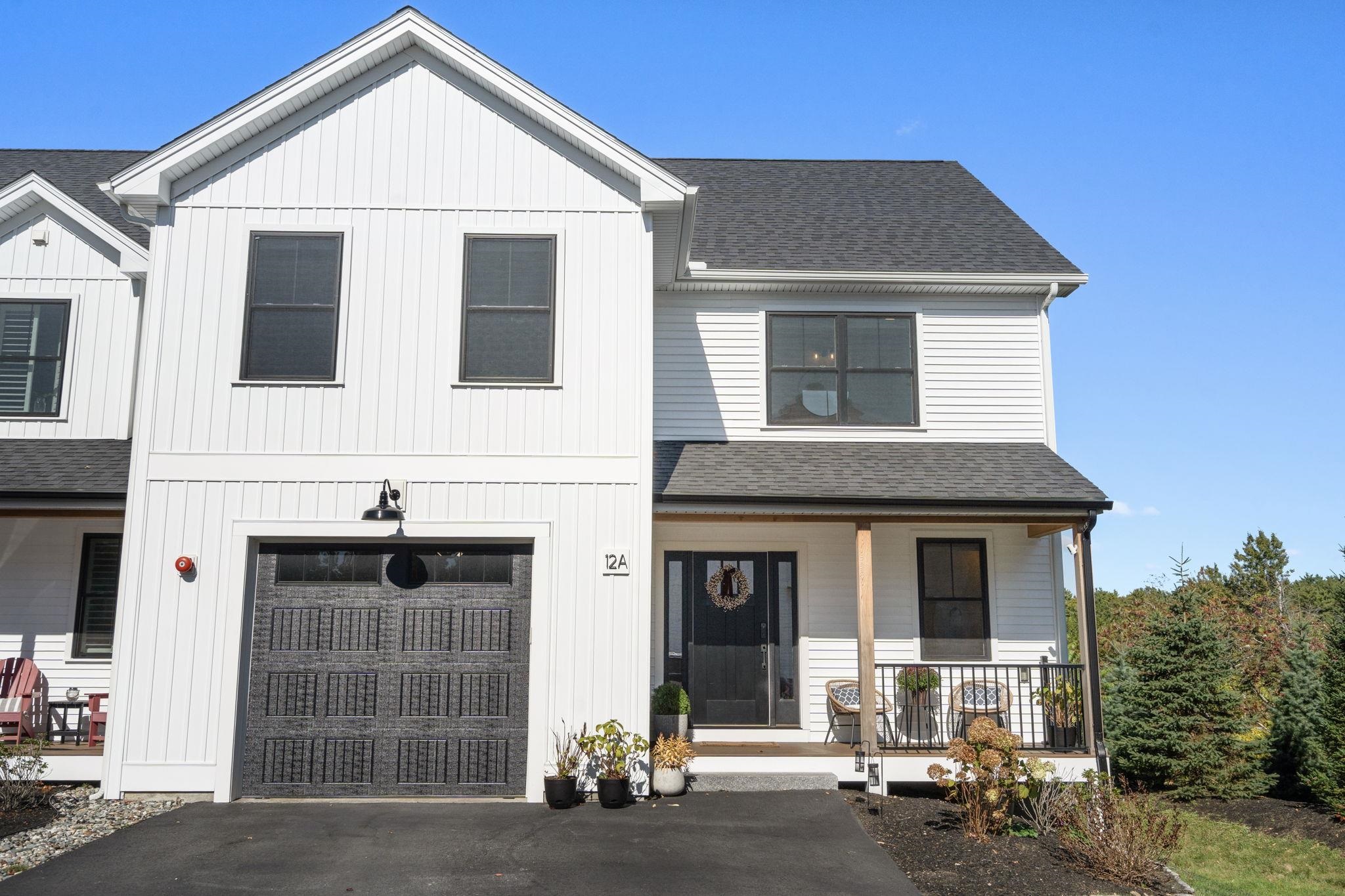 12 Founders Square A