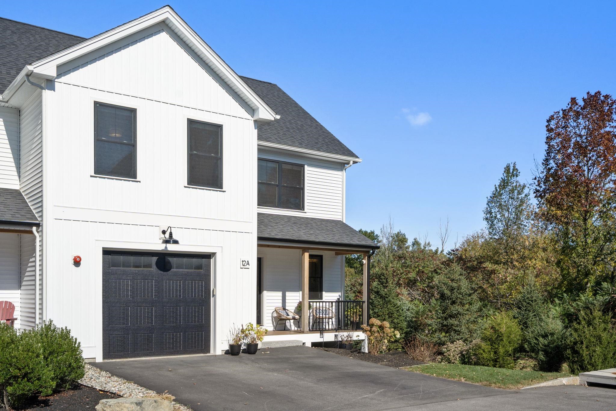 12 Founders Square A