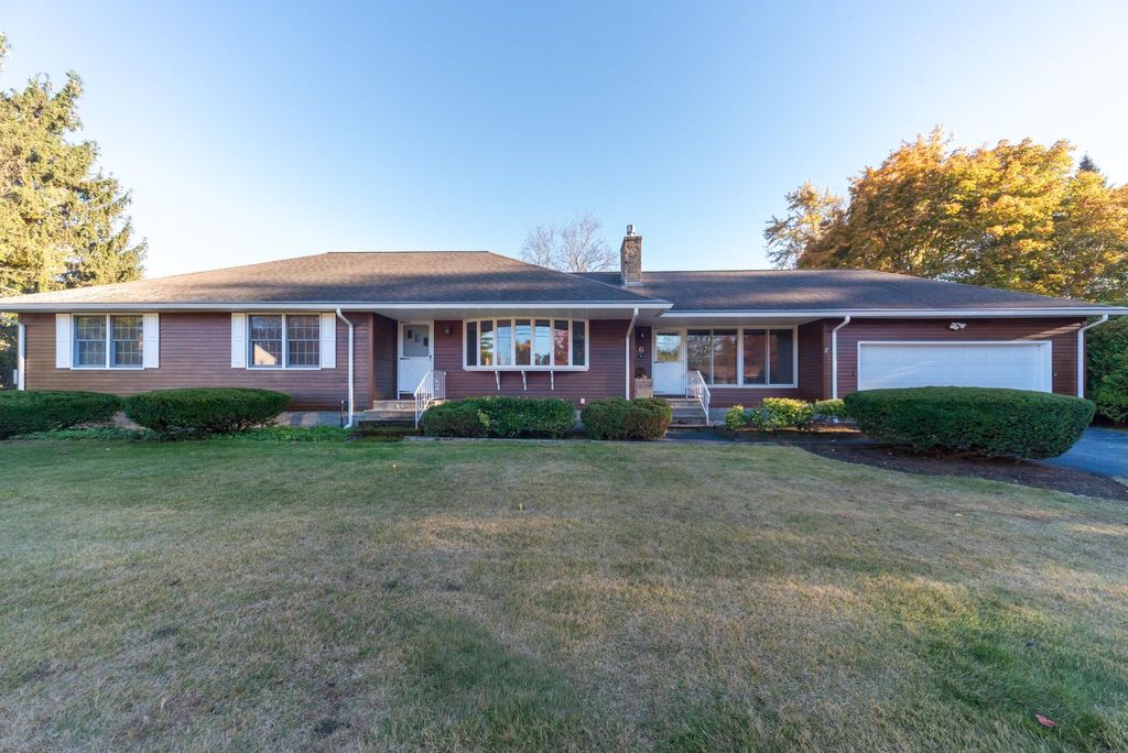 Photo of 6 Douglas Drive, Salem, NH 03079 (MLS # 5066865)