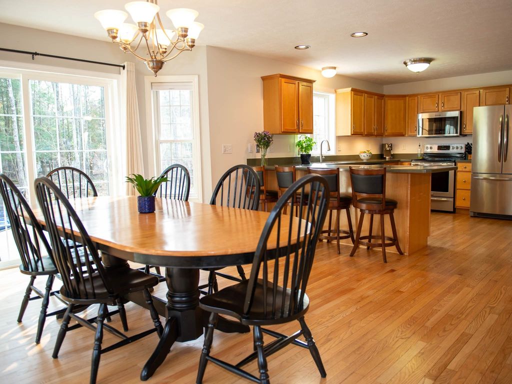 Photo of 28 Fieldstone Drive, Dover, NH 03820 (MLS # 5083713)