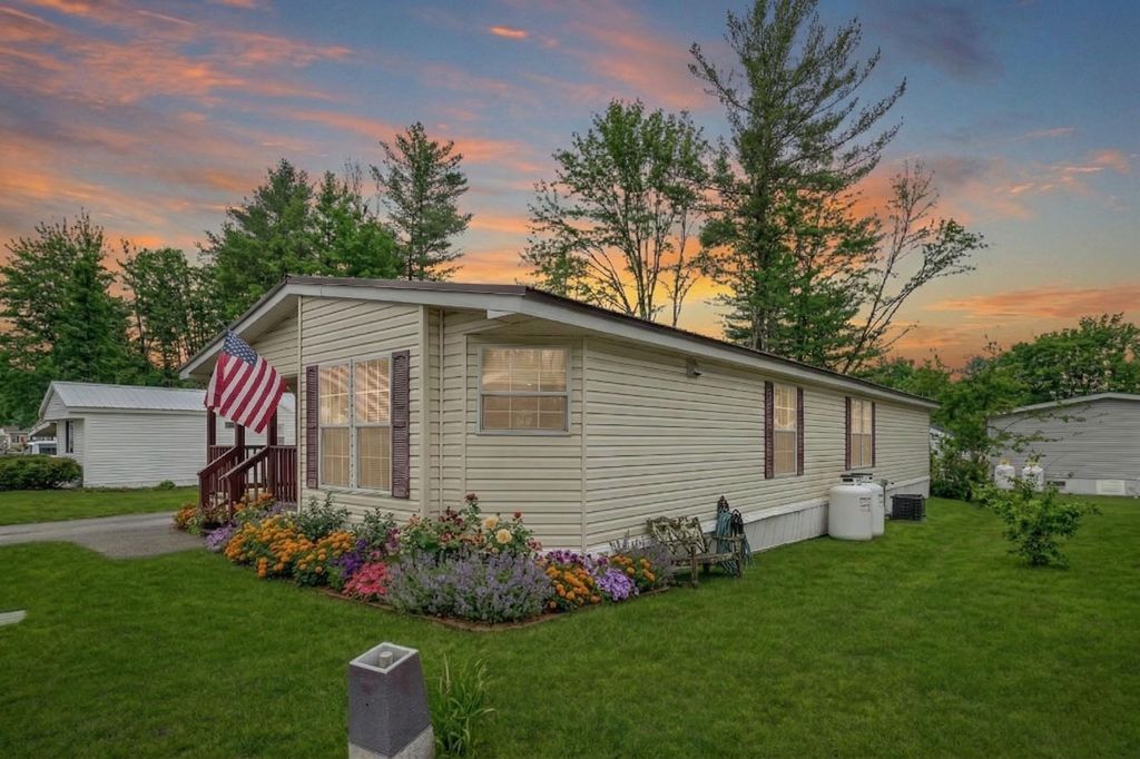 Photo of 608 Canterbury Drive, Exeter, NH 03833 (MLS # 5081791)