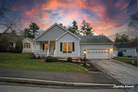 Photo of 4 Haley Court, Londonderry, NH 03053 (MLS # 5085066)