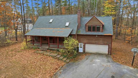 Photo of 7 Bartlett Road, Brentwood, NH 03833 (MLS # 5068755)