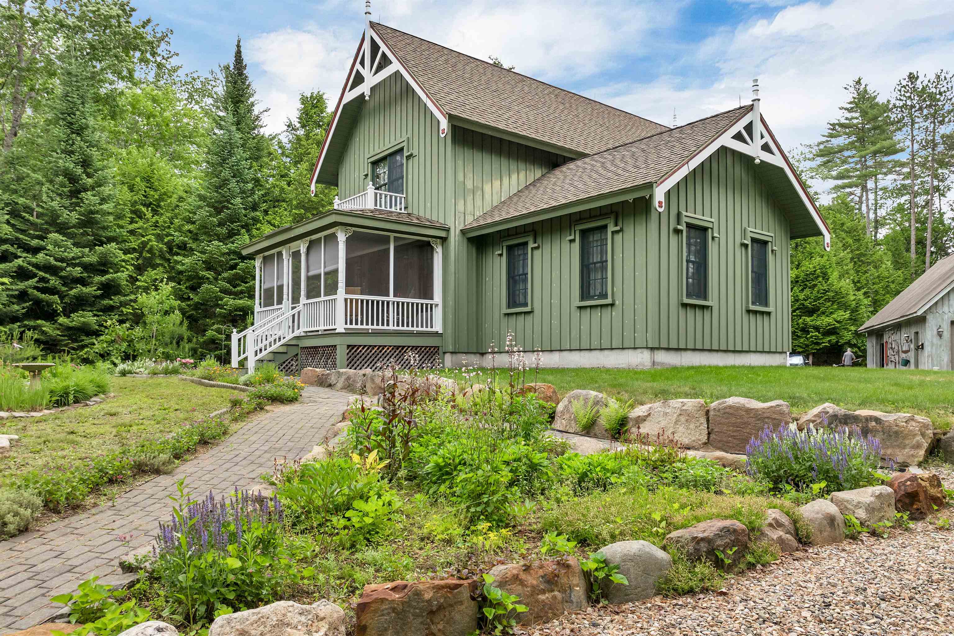 185 Huntress Bridge Road