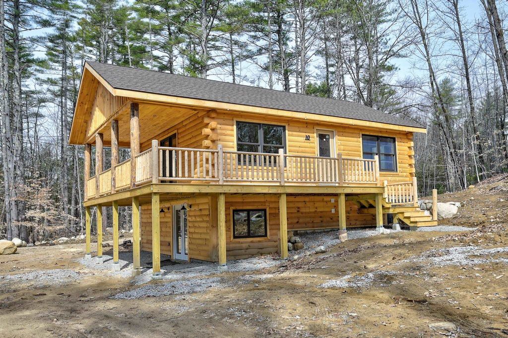 Photo of 10 Grandval Way, Madison, NH 03849 (MLS # 5083885)