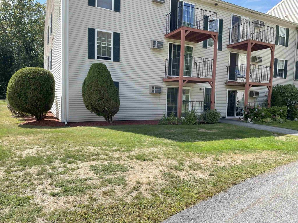 Photo of 1604 White Cedars Boulevard, Portsmouth, NH 03801 (MLS # 5060888)