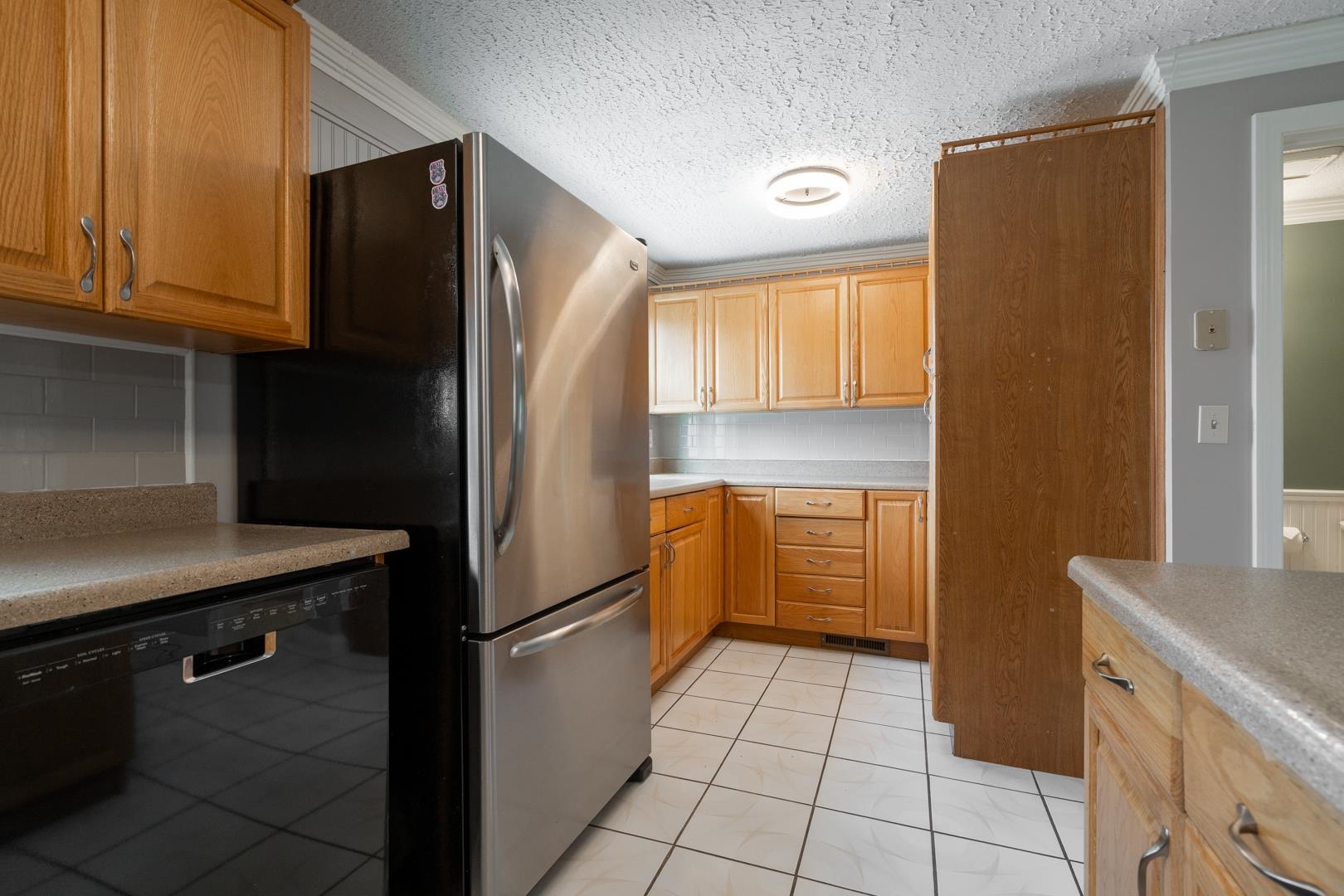 14-2 Oakwood Circle