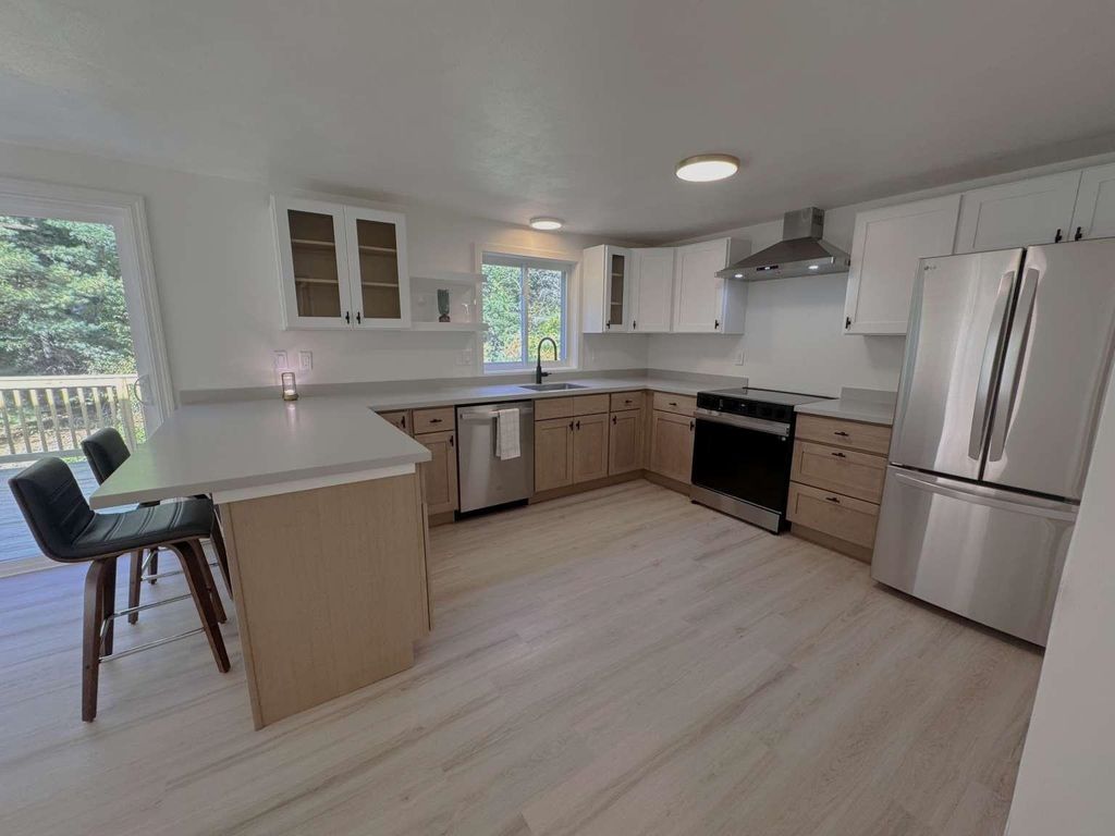 Photo of 4 Quincy Road #A, Londonderry, NH 03053 (MLS # 5063665)