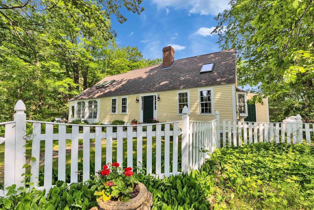 Photo of 133 Hay Hill Road, Francestown, NH 03043 (MLS # 5047356)