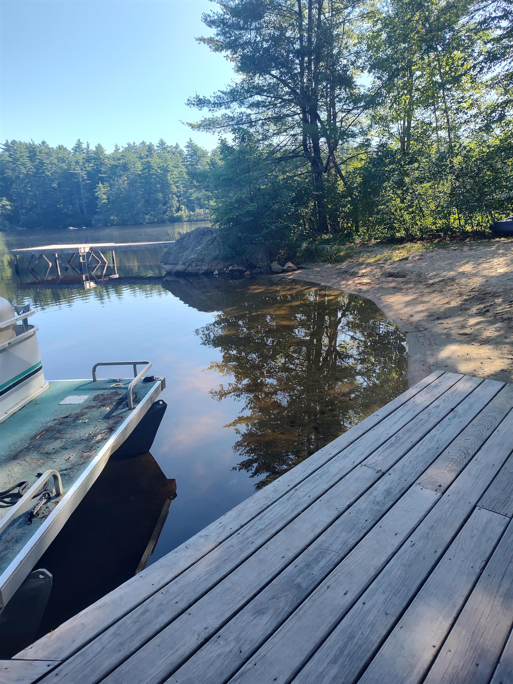 Nottingham, New Hampshire 03290, United States, 4 Bedrooms Bedrooms, ,2 BathroomsBathrooms,Residential,Pending,186007